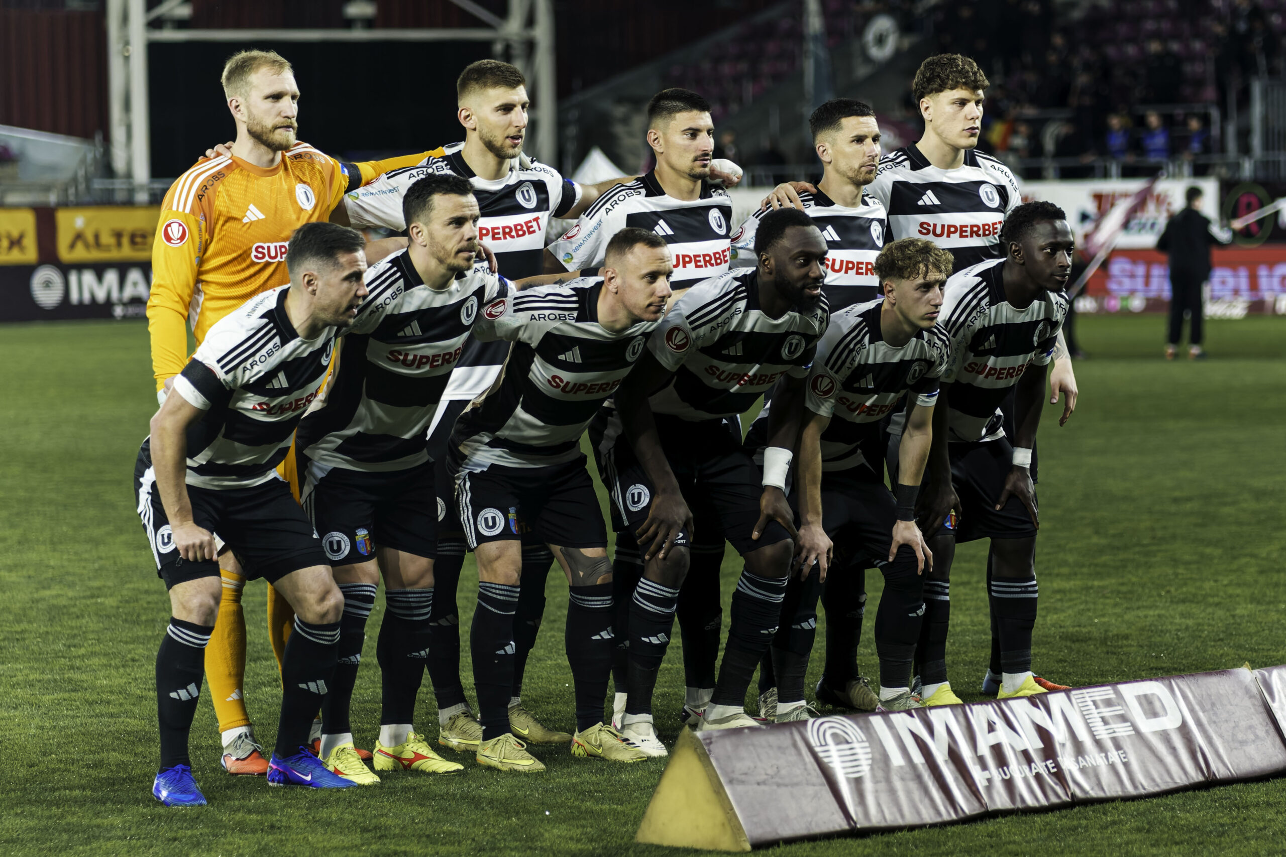 „U” Cluj o spulberă pe Craiova, scor 4-0