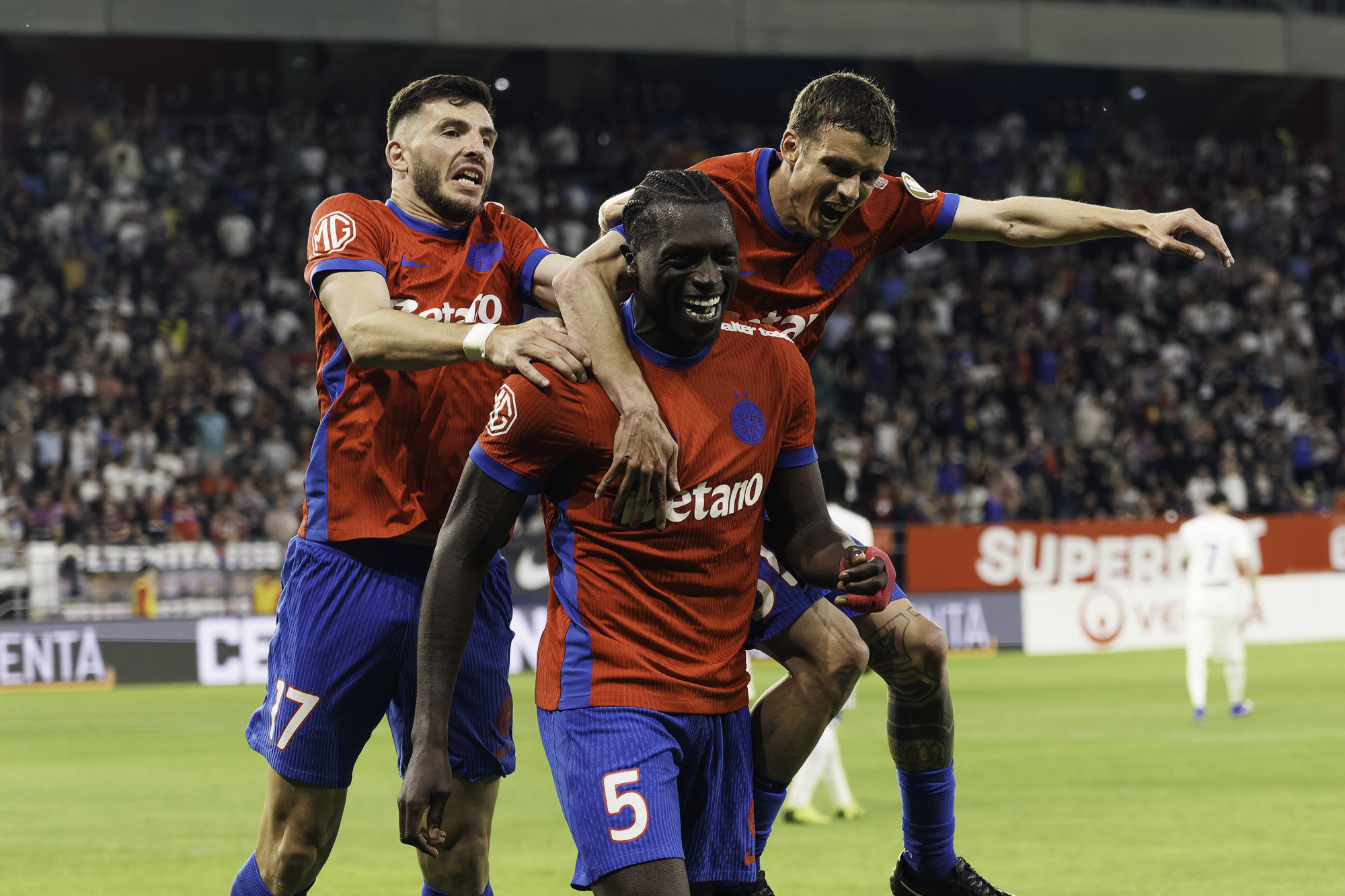 FCSB – FC Botosani 4-3 [Photo Gallery]
